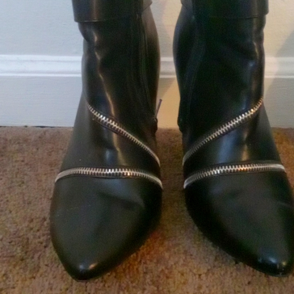 Ladies ankle boots size10/10.5